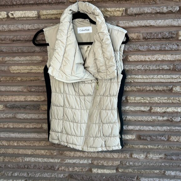 Calvin Klein Puffer Vest Funnel Neck Side Zipper Tan Black Sides Size Small - Picture 9 of 10